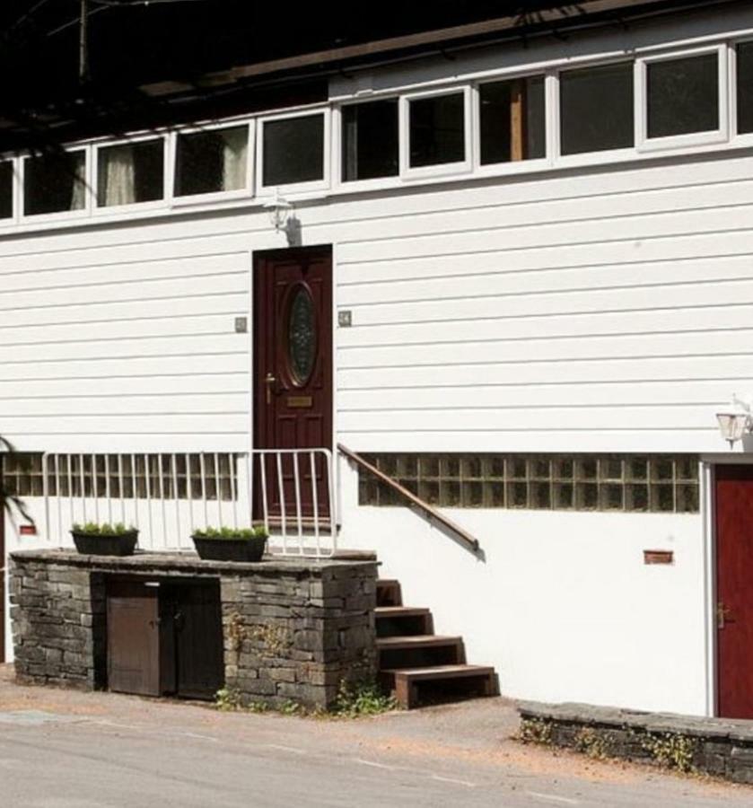 Marina Boathouse, Lake Windermere Lets โบว์เนส ออน วินเดอเมียร์ ภายนอก รูปภาพ